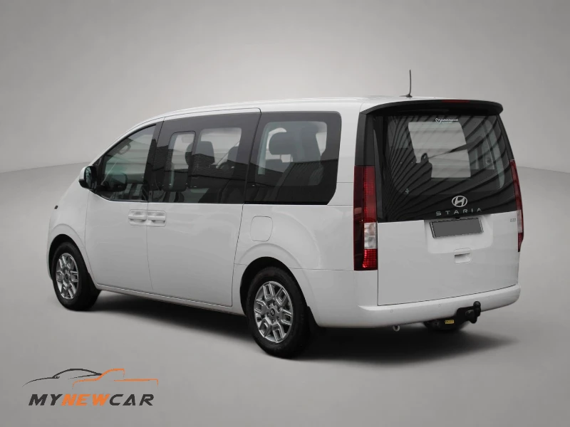 Hyundai Staria 2.2D Executive 9 Seater Auto