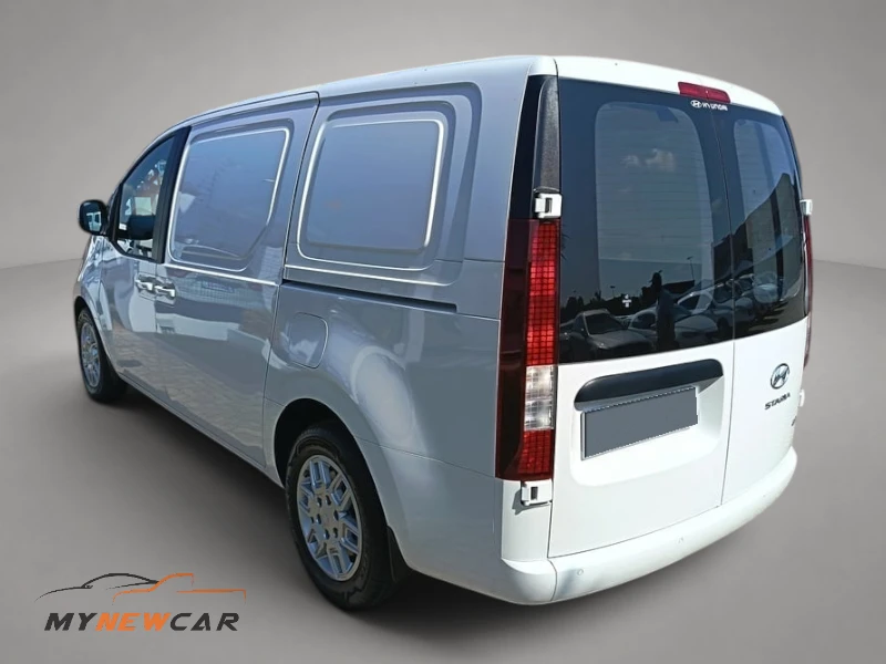 Hyundai Staria 2.2D Panel Van Auto